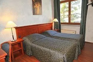 Otel Clari 3*
